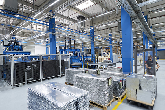 va-Q-tec production hall